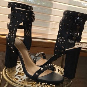 ✨BNWOT✨ Black Studded Heels